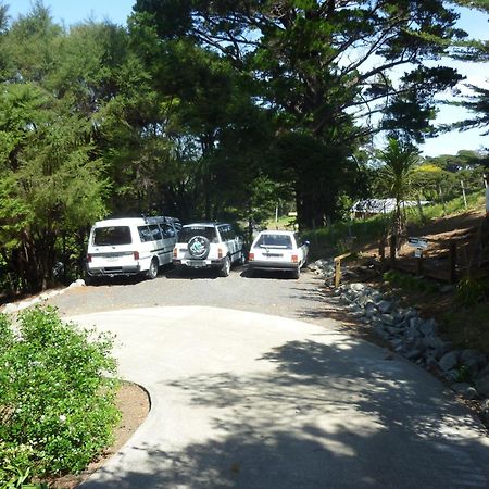 Aotea Lodge Great Barrier Tryphena Esterno foto